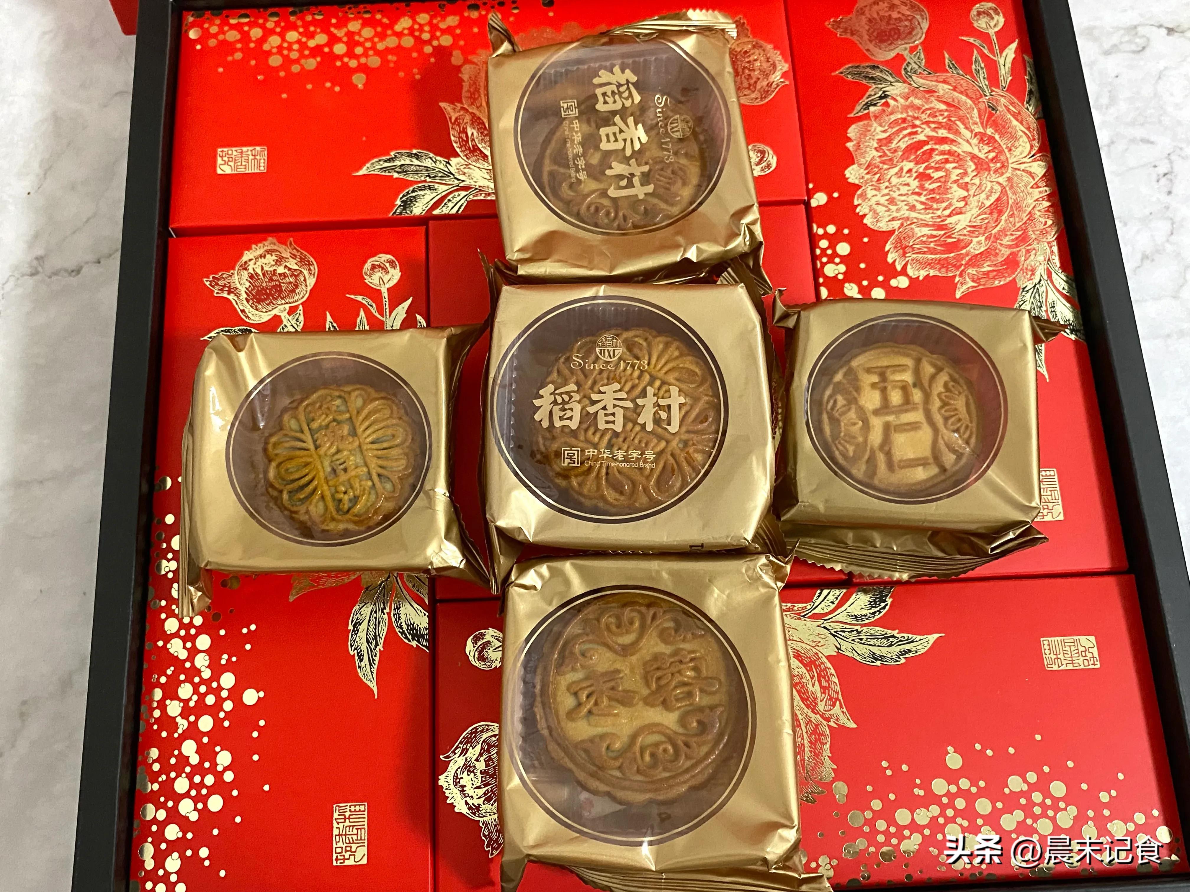 中秋节送礼是怎么送的,中秋不送月饼送什么给客户