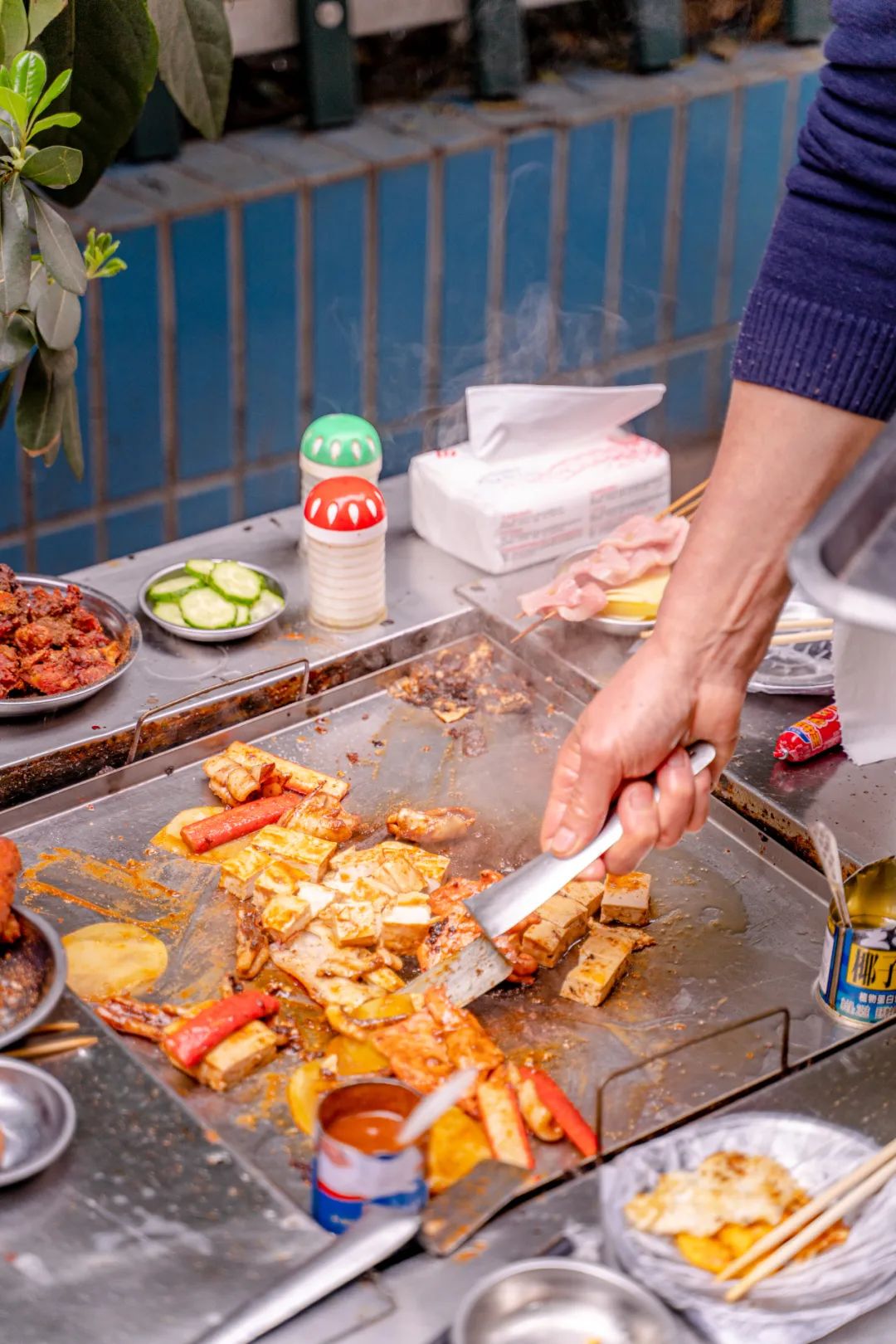 最惨的餐饮业现状,全国餐饮业倒闭数量和开店数量