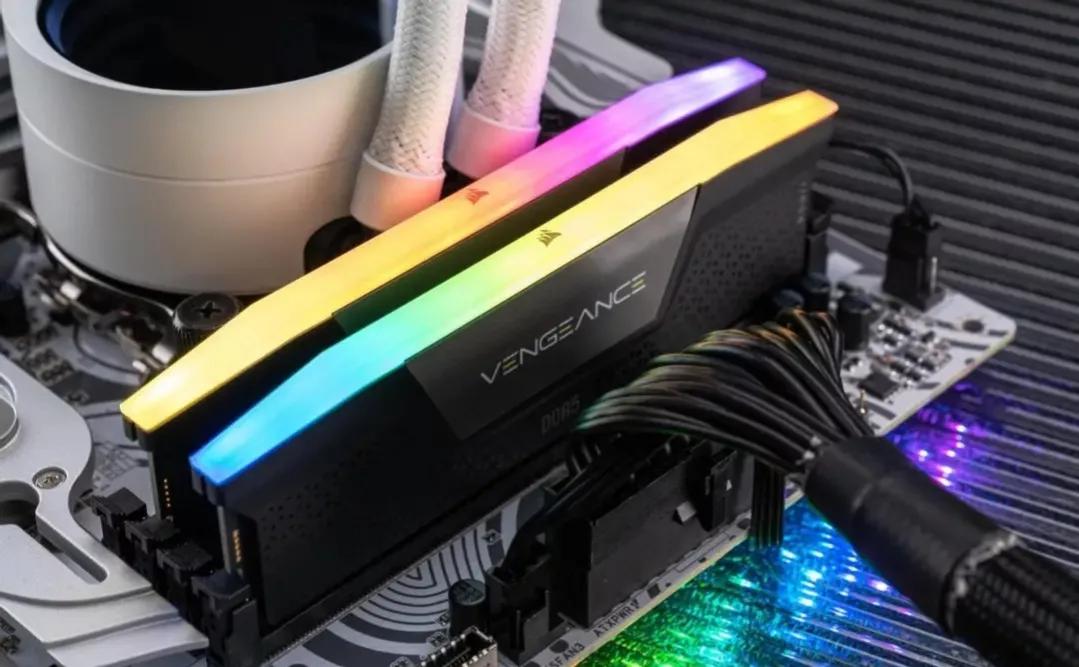 专用内存条和通用内存条怎么区别,内存条专用条和普通的有什么区别