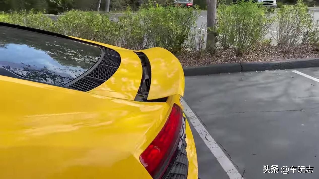 2019奥迪r8跟2020款奥迪r8,5.2v10奥迪r8限量版