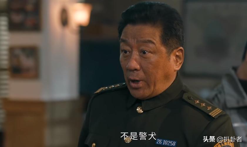 他是谁：5大细节暗示，李雪梅案的凶手不是饭馆老板，而是聂宝华