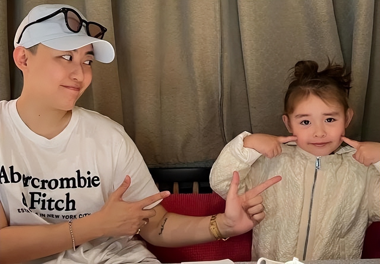 东北女生花50万试管婴儿,吉林女孩嫁国外回家生儿子