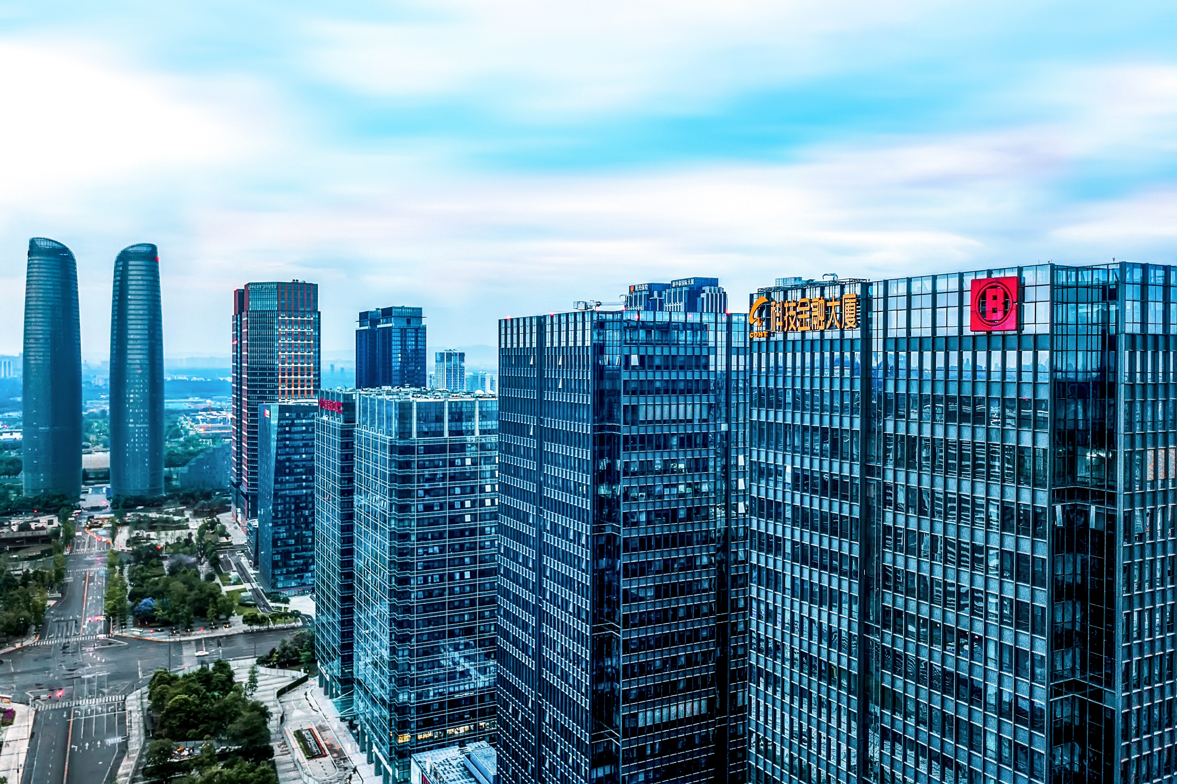 包机出国抢订单,四川包机组团出海抢订单