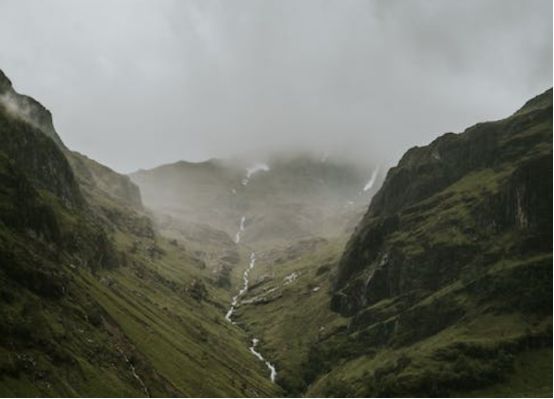 自媒体短视频剪辑素材哪里找得到,做自媒体创作在哪找素材