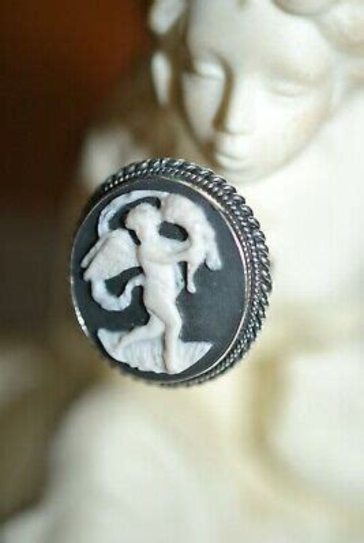 鍙や汉濠氭垝,鍙ゅ笇鑵婄殑鐖辨儏绁炶瘽