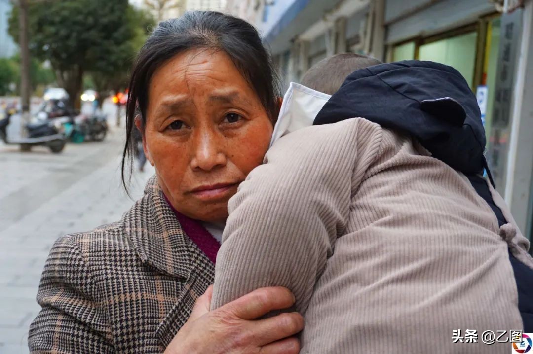 孩子出生缺氧3个多小时才抢救,孩子出生缺氧严重的后果