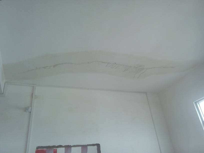 商品房顶层漏水如何申请维修,高层阳台封窗漏水室外如何维修