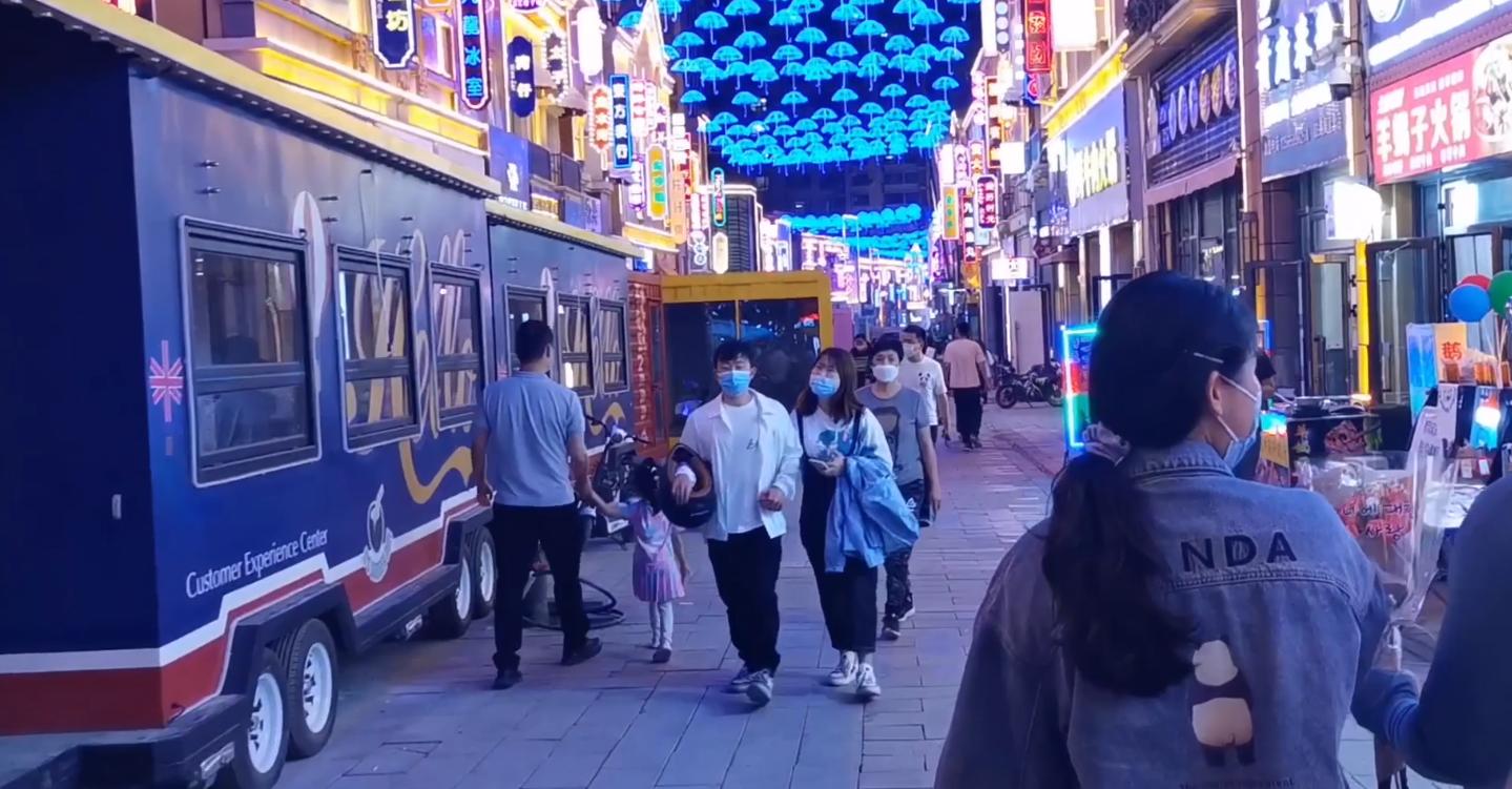 越“夜”越精彩！万达金街“霓虹天街”6月下旬迎客