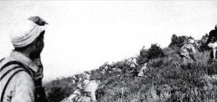 胡奇才突遭敌机轰炸,不怒反喜:我军赢定了