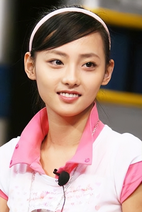 结婚8年生两子却未办婚礼，起底张嘉倪与买超的“婚变始末”