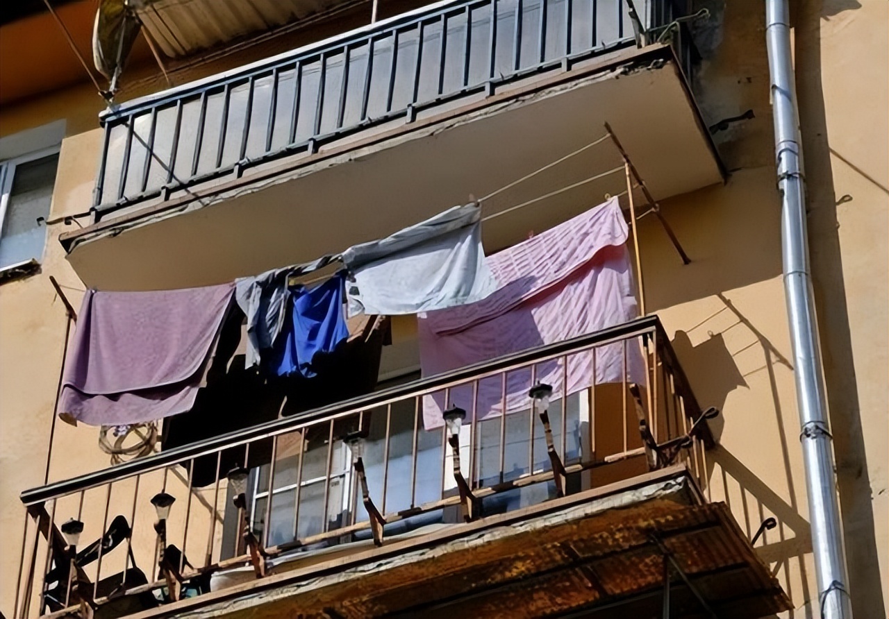 楼上一户住七对夫妻后续,楼上一户住七对夫妇深夜扰民