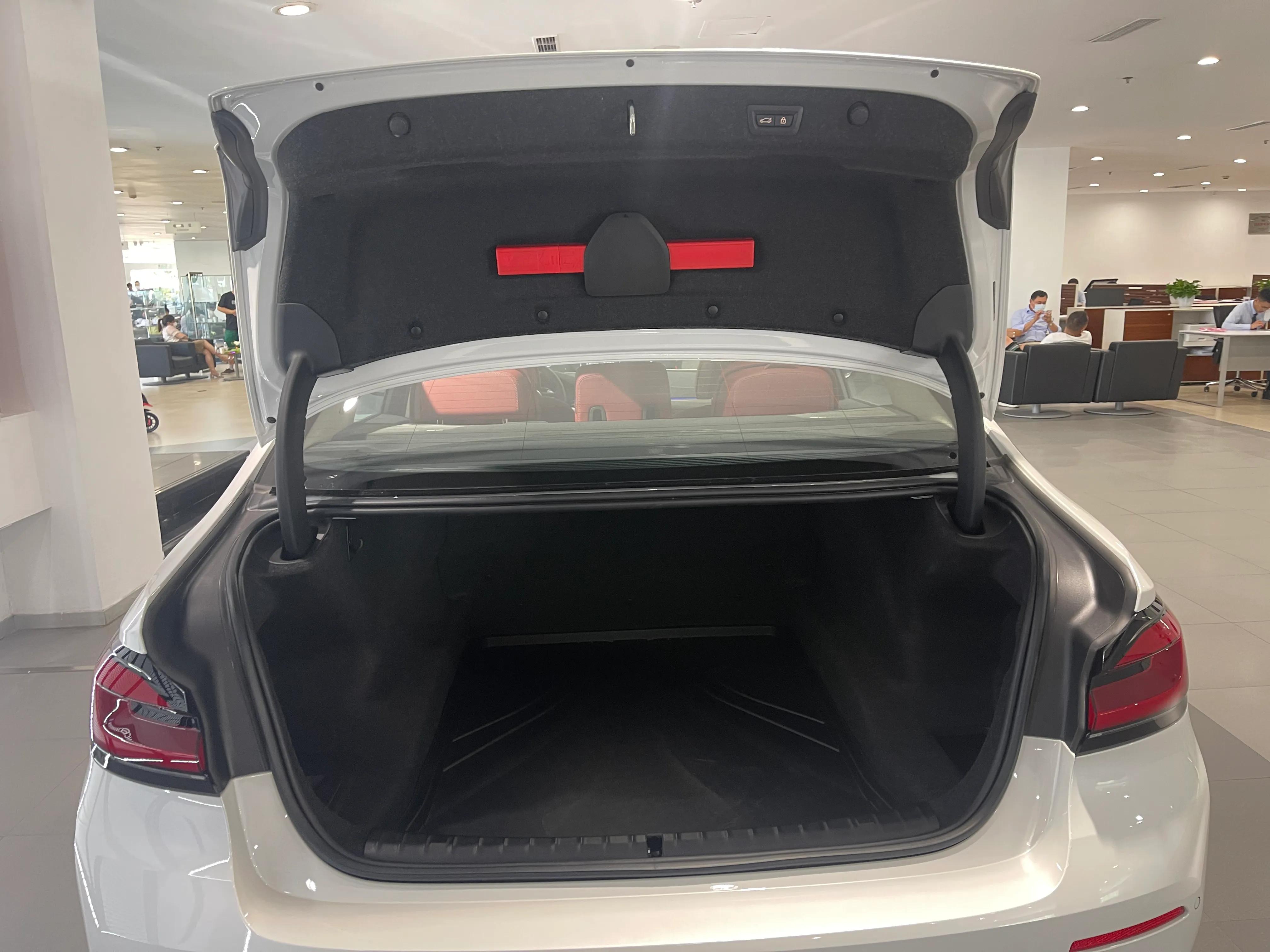 530li尊享运动和豪华的区别,宝马5系530li尊享对比21款530尊享