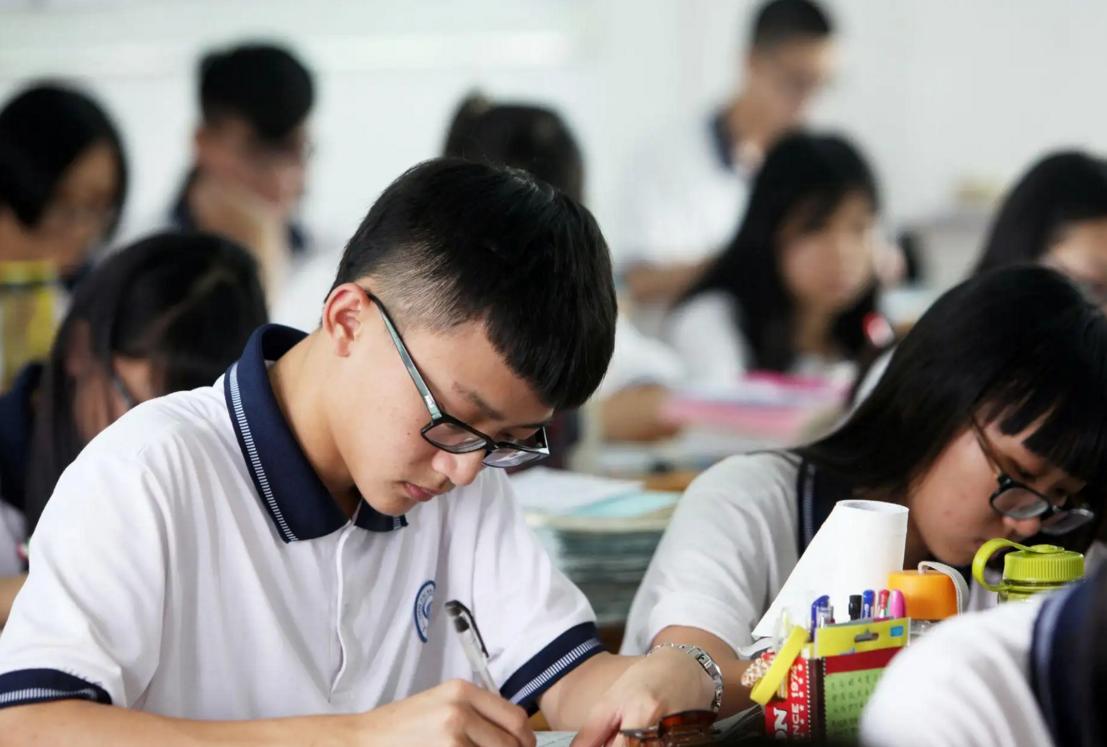 适合女生选择的四大专业,就业率高且发展好,报考的学生有眼光