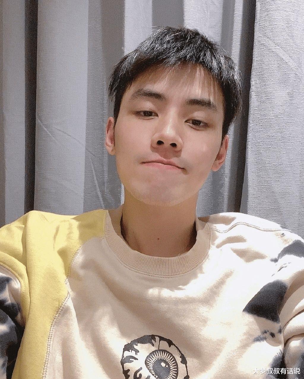 98万粉丝超仙正妹网红原是男儿身！承认了“动手术”晒照片证明