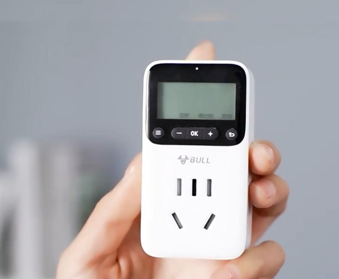 公牛插座为何被吐槽,公牛插座被骂上热搜