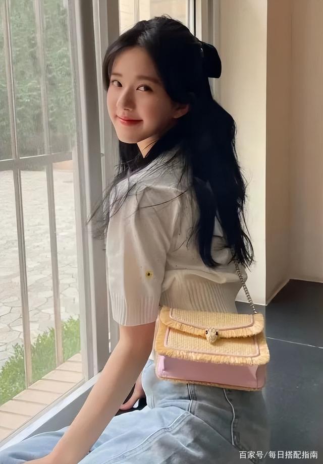 头发多的短发怎么扎头发好看,短发怎么扎头发好看又简单又减龄