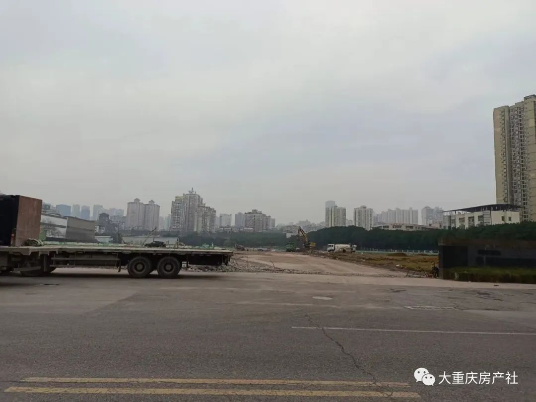 南坪这座厂搬迁了，网友：再也闻不到那个味道了！