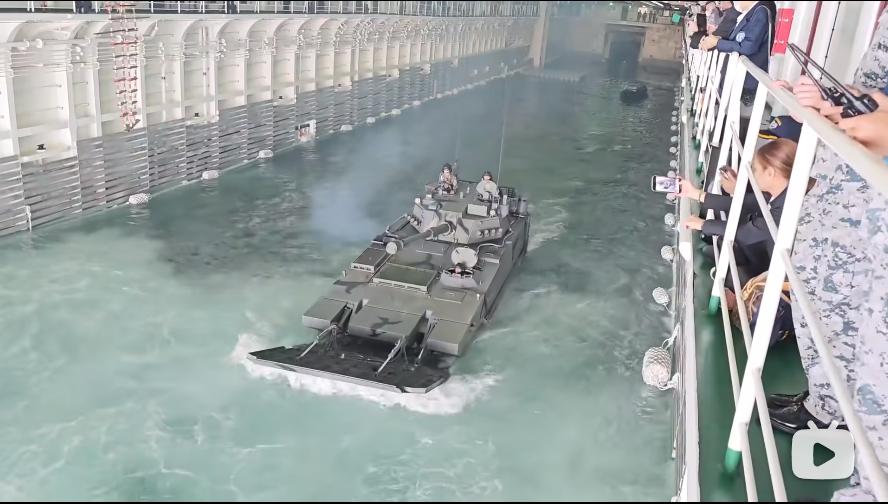 泰国071e登陆舰内部展示,中国卖给泰国的军舰