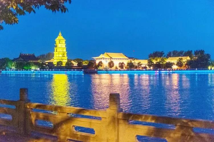 江苏扬州能成为省会吗,如果南京被直辖扬州会成为省会吗