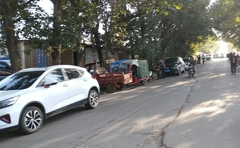 引摊入市,引摊入市优缺点