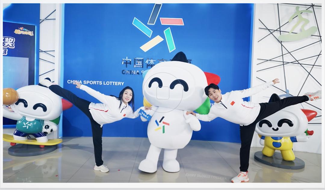 “透明工厂”特别节目揭秘“葱桶组合”PK内卷现场