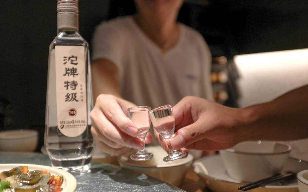 是红星二锅头好喝还是牛栏山好喝,红星二锅头好喝还是牛栏山好