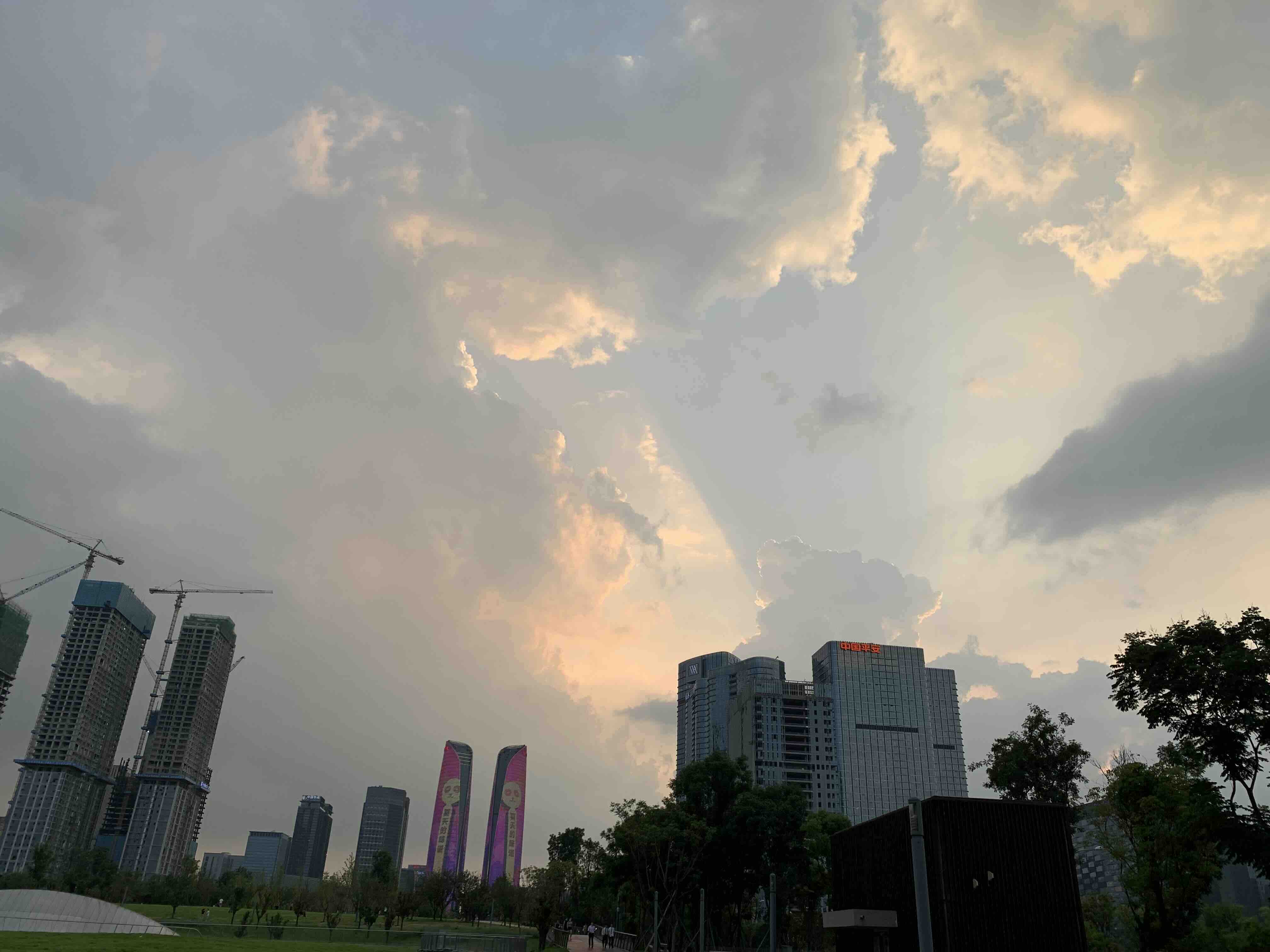 相识相知相守相爱一生,相知相伴值得托付