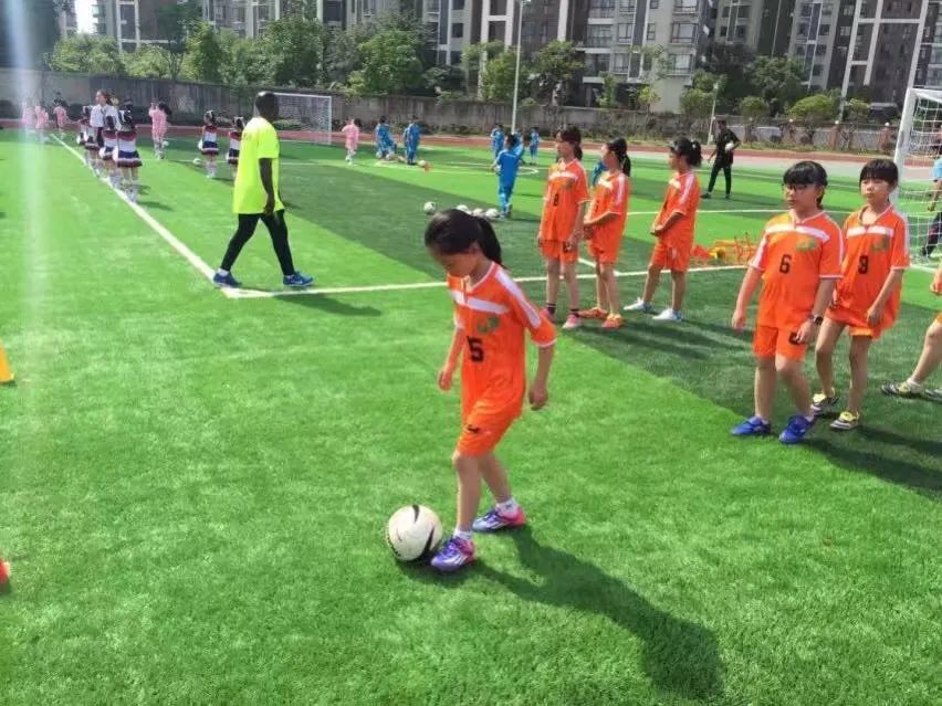 孝感市孝南区晒书台小学605班,孝感市晒书台小学2021毕业季