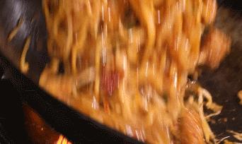 开了20年的街边小店,天津喝汤凉皮