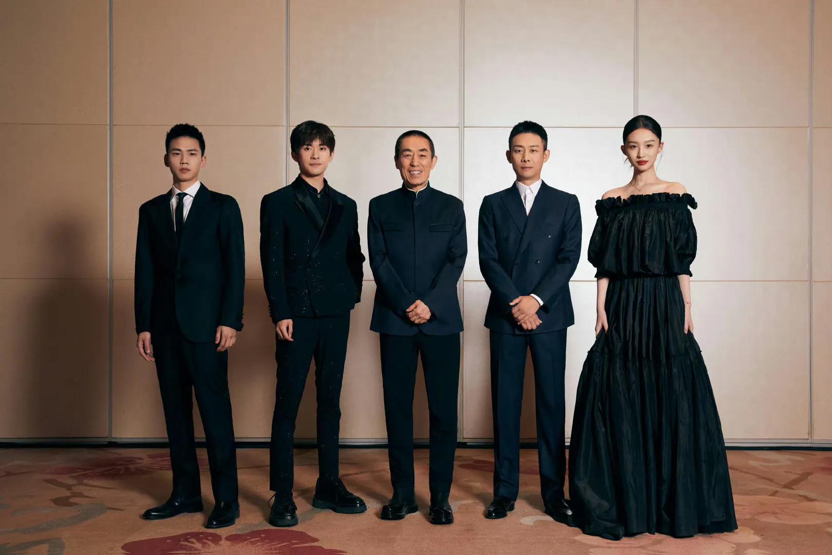 易烊千玺压轴出席阿玛尼活动,易烊千玺出席阿玛尼