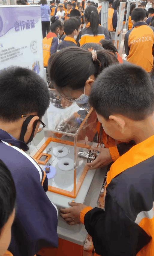 带孩子体验一下科技的魅力,一场奇妙又科幻的体验