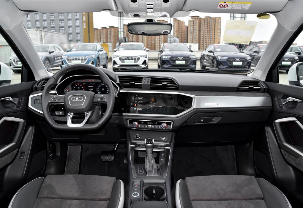 1.4t奥迪q321年的多少钱,1.4t奥迪q3好还是2.0好