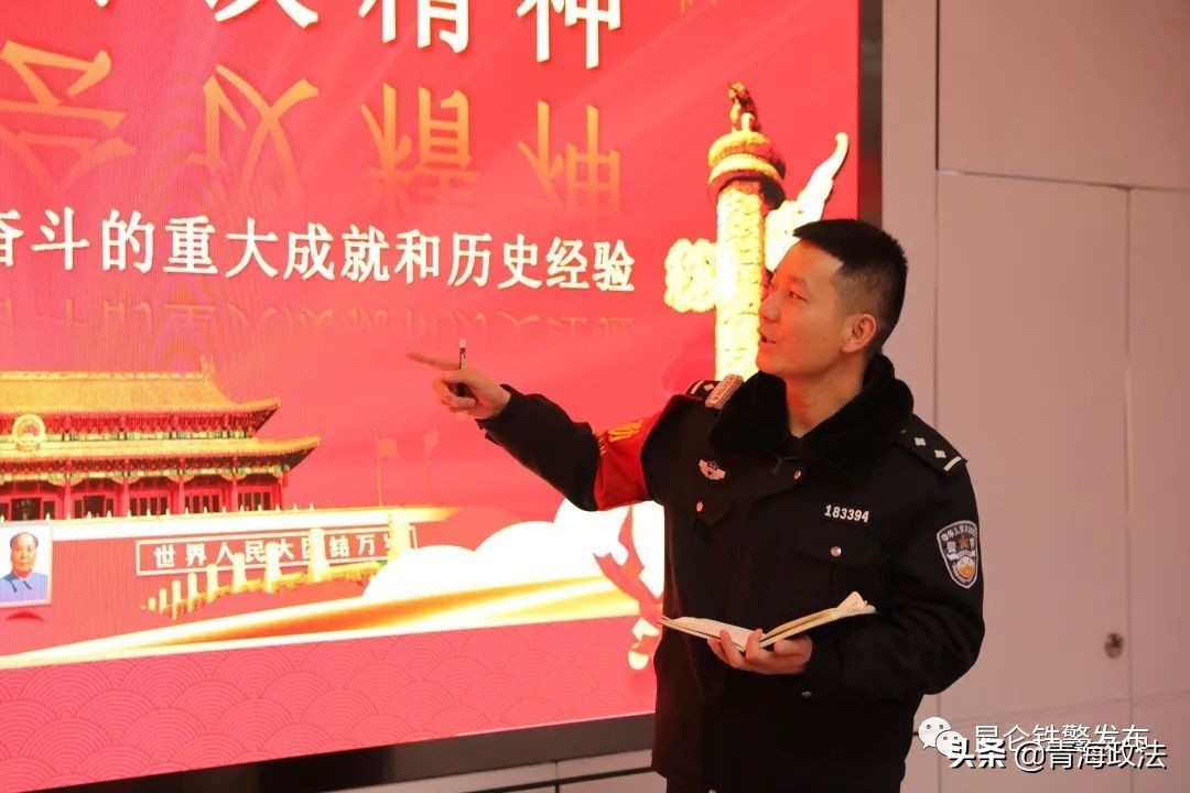 许显龙：热血铸警魂忠诚保平安