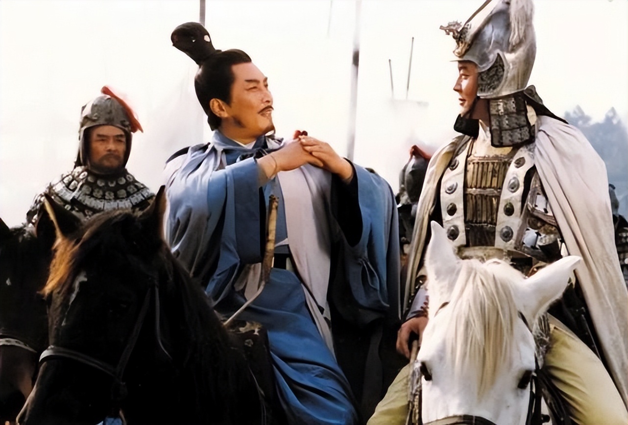 《三国演义》后记：孔明称帝，赵云退圈，周瑜成了导演