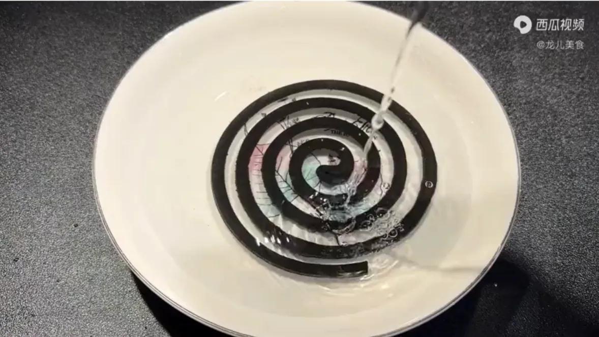 蚊香放在水里泡一泡妙用,蚊香放在水里面泡一泡起什么作用