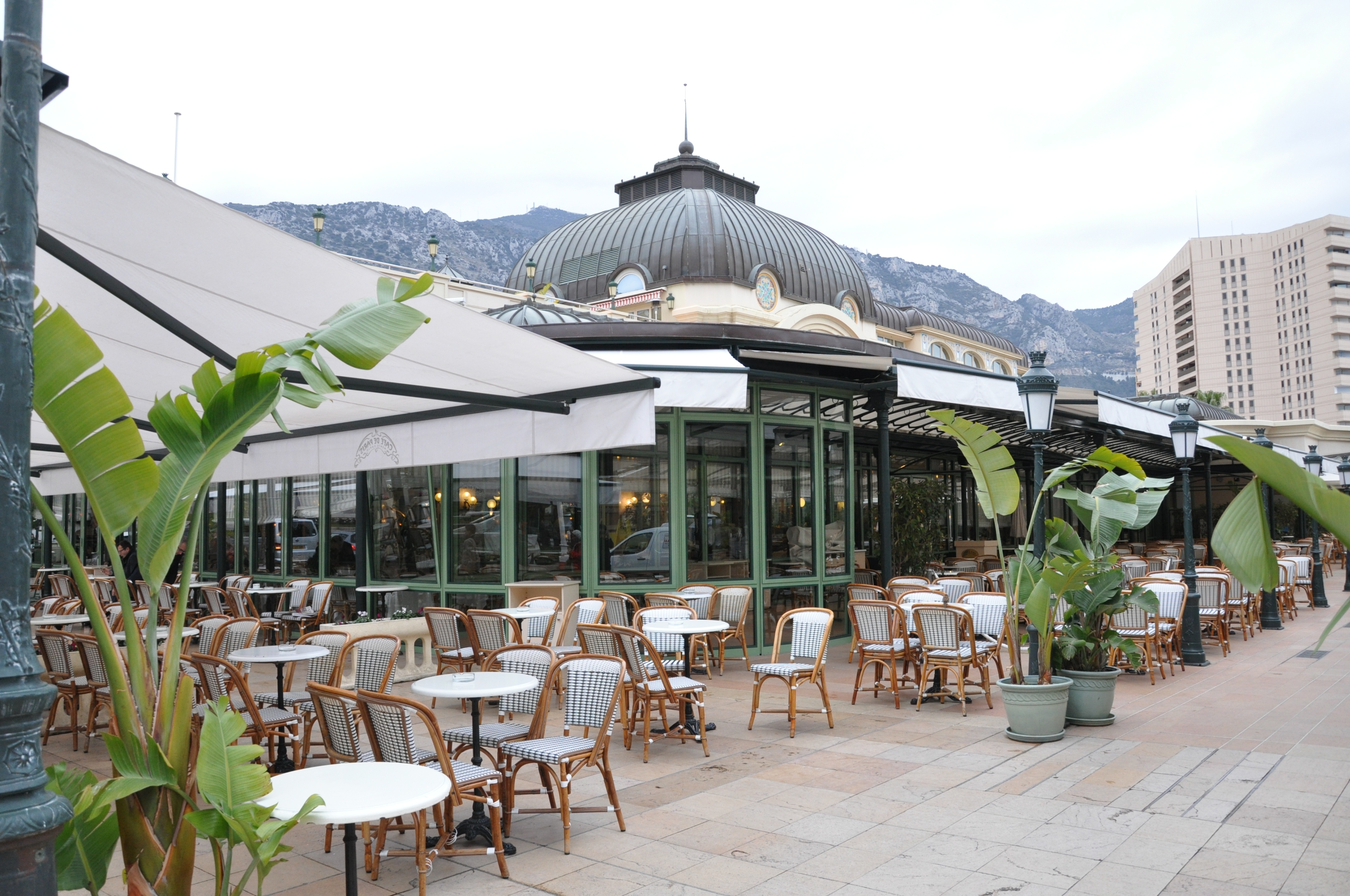 摩纳哥：拥有巨大财富的世界第二小国家，奢华的旅游度假胜地