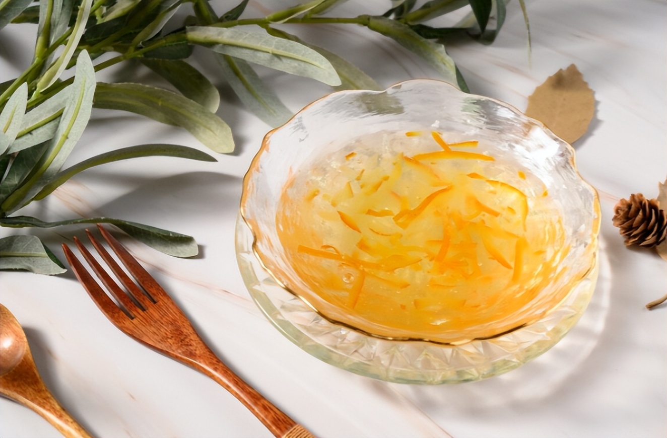 应该喝什么美容养颜水,经常喝什么水延缓衰老