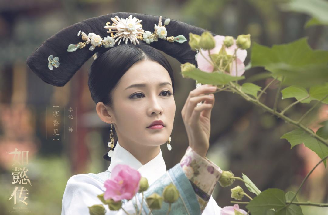 李沁氧气感绿意写真,氧气美人的肌肤