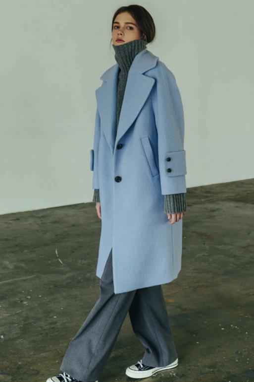 今年双面羊绒大衣流行什么颜色,今年最流行什么颜色的大衣