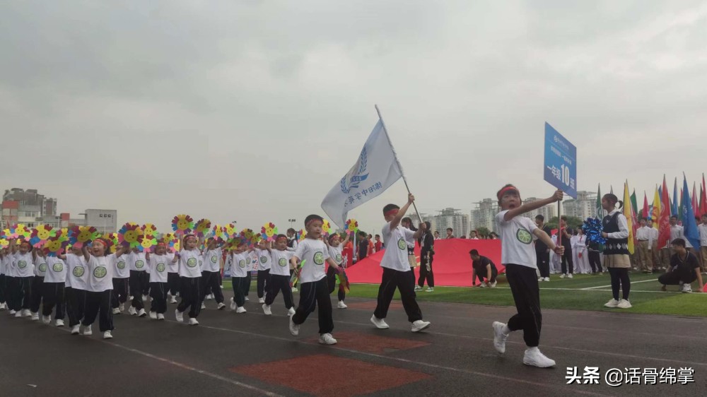 体育节燃爆校园,学校运动会高燃展示校园文化