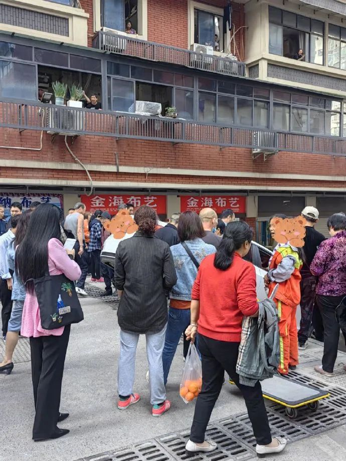 关于重庆的搞笑图,表示不敢相信的搞笑图片