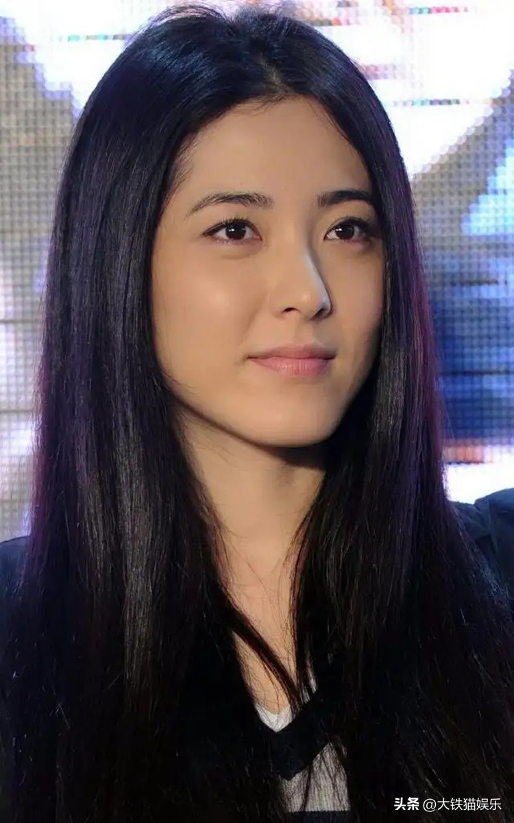 论“素颜女神”只服这6位，别人卸妆遮遮掩掩，她们化不化妆没差