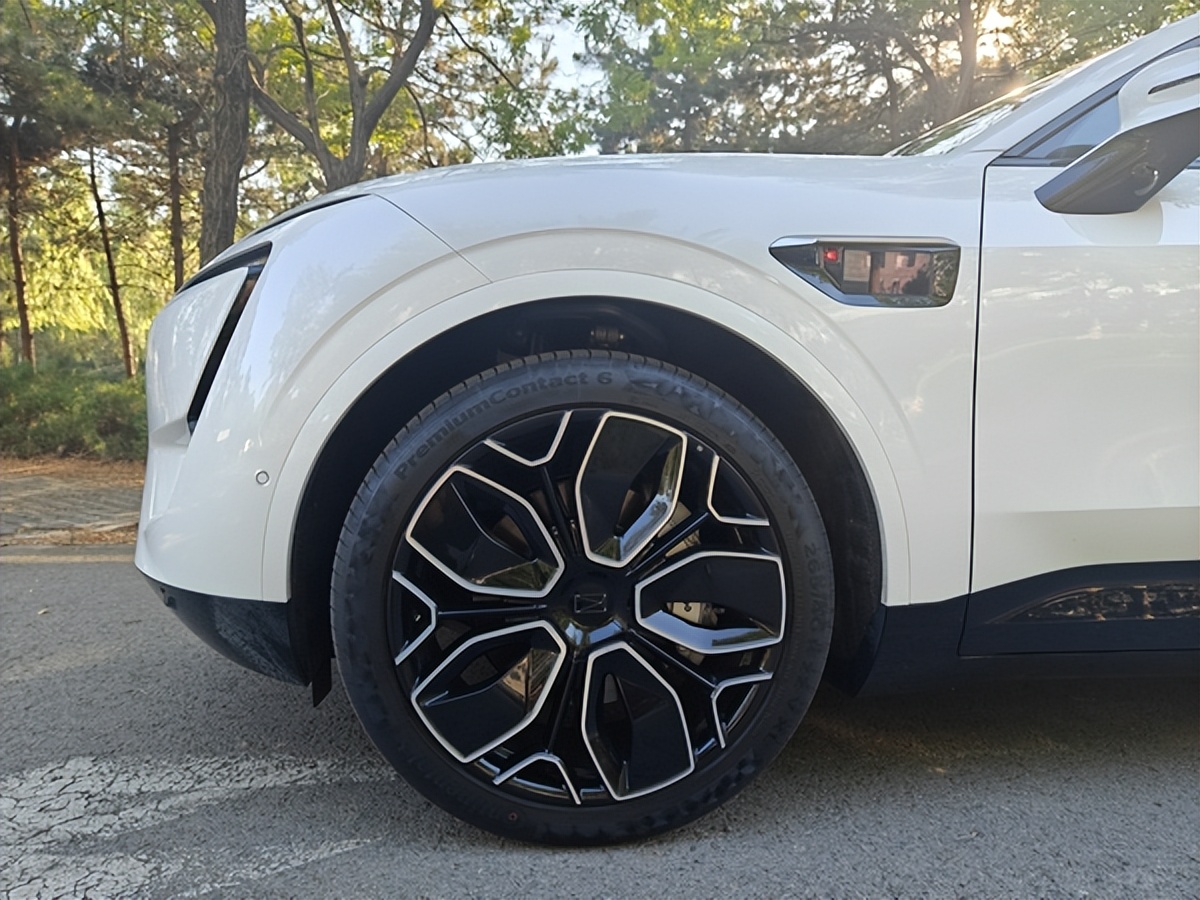 阿维塔11最新试驾实测,阿维塔11重塑你的用车体验