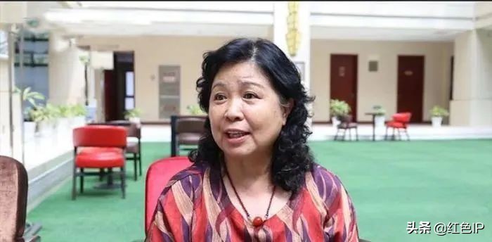 泥瓦匠出身的开国中将刘忠，被*小平邓**称“护驾有功”