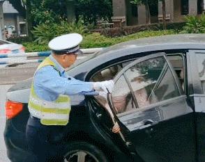 辅警为什么是许多年轻人找工作的第一选择？看看各地辅警的工资。