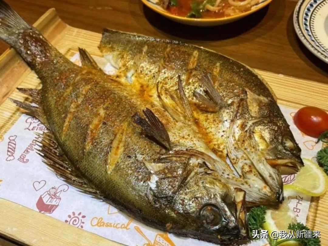 @合肥市民，听说有人给你搬来了一座*疆新**