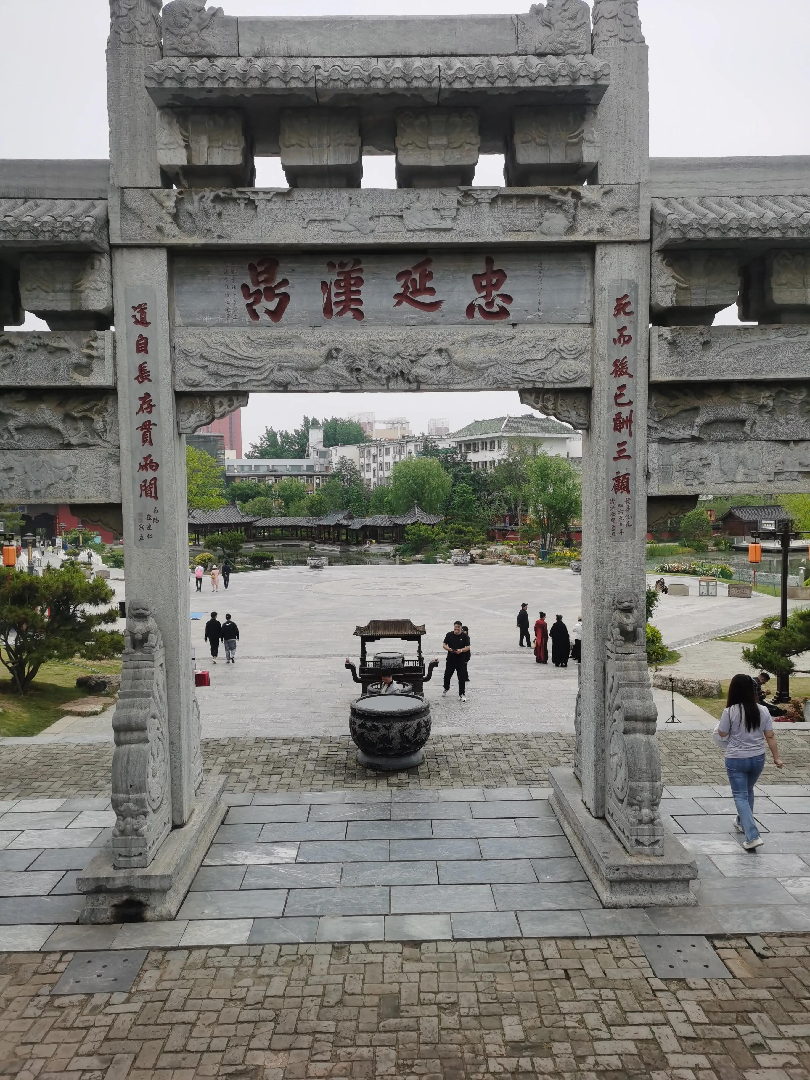 南阳印象龙展示设备有限公司,南阳印象婚纱摄影