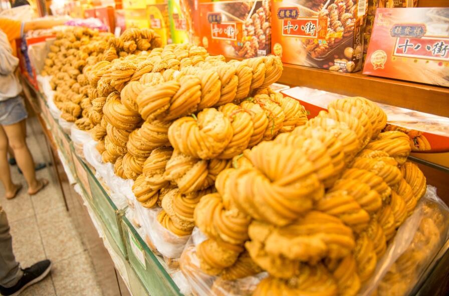 天津小吃排名前十名天津美食,糕干是天津颇具特色的民间小吃