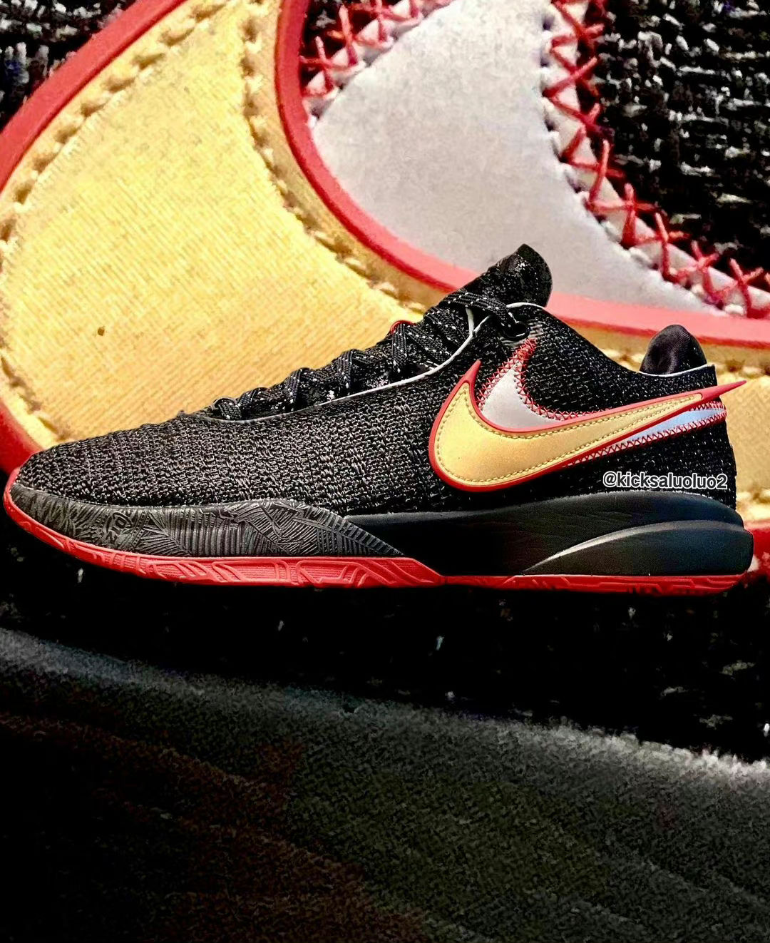 耐克lebron17黑白红测评,nikelebron20各种颜色