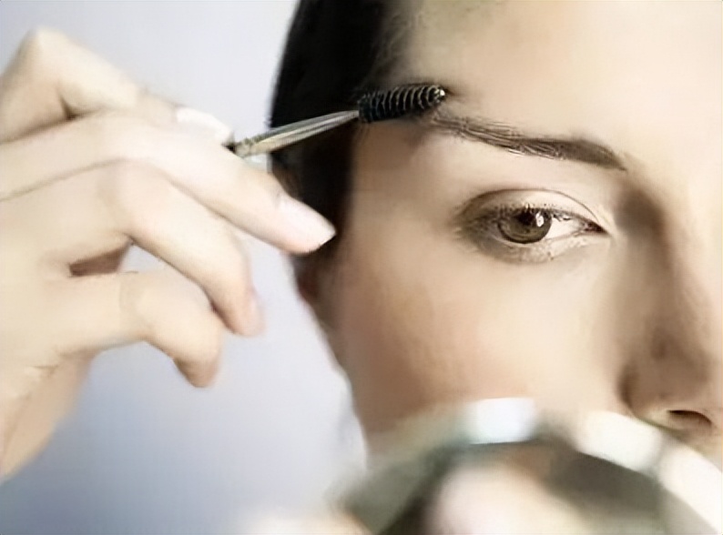 做过提眉有后悔的吗,做过提眉术的眉形设计